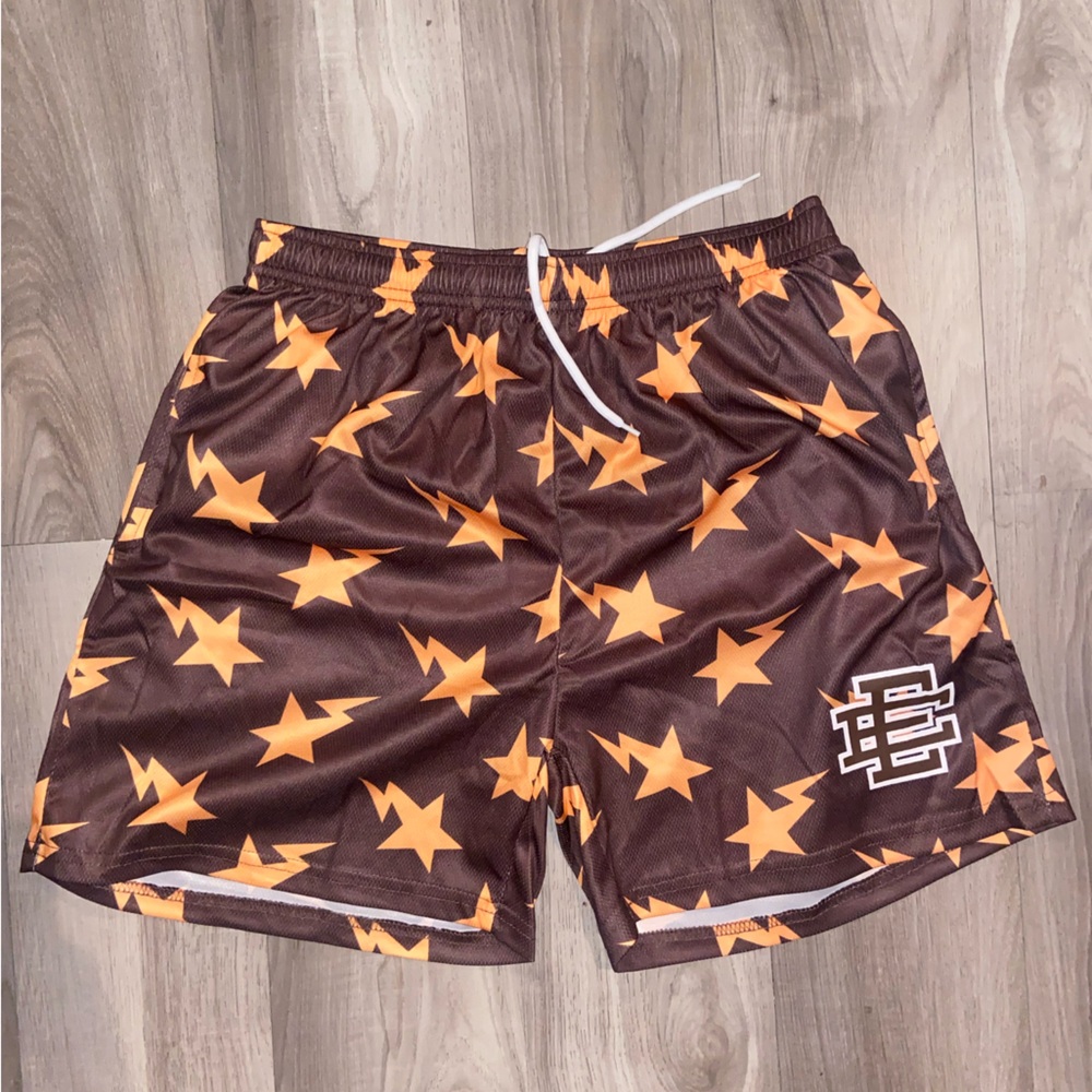 Eric Emanuel x BAPE - Perfect length and perfect style for this summer! SIZE:XL